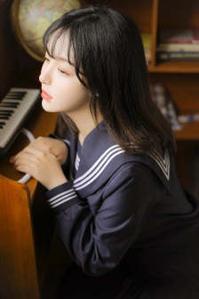 春光乍泄下载